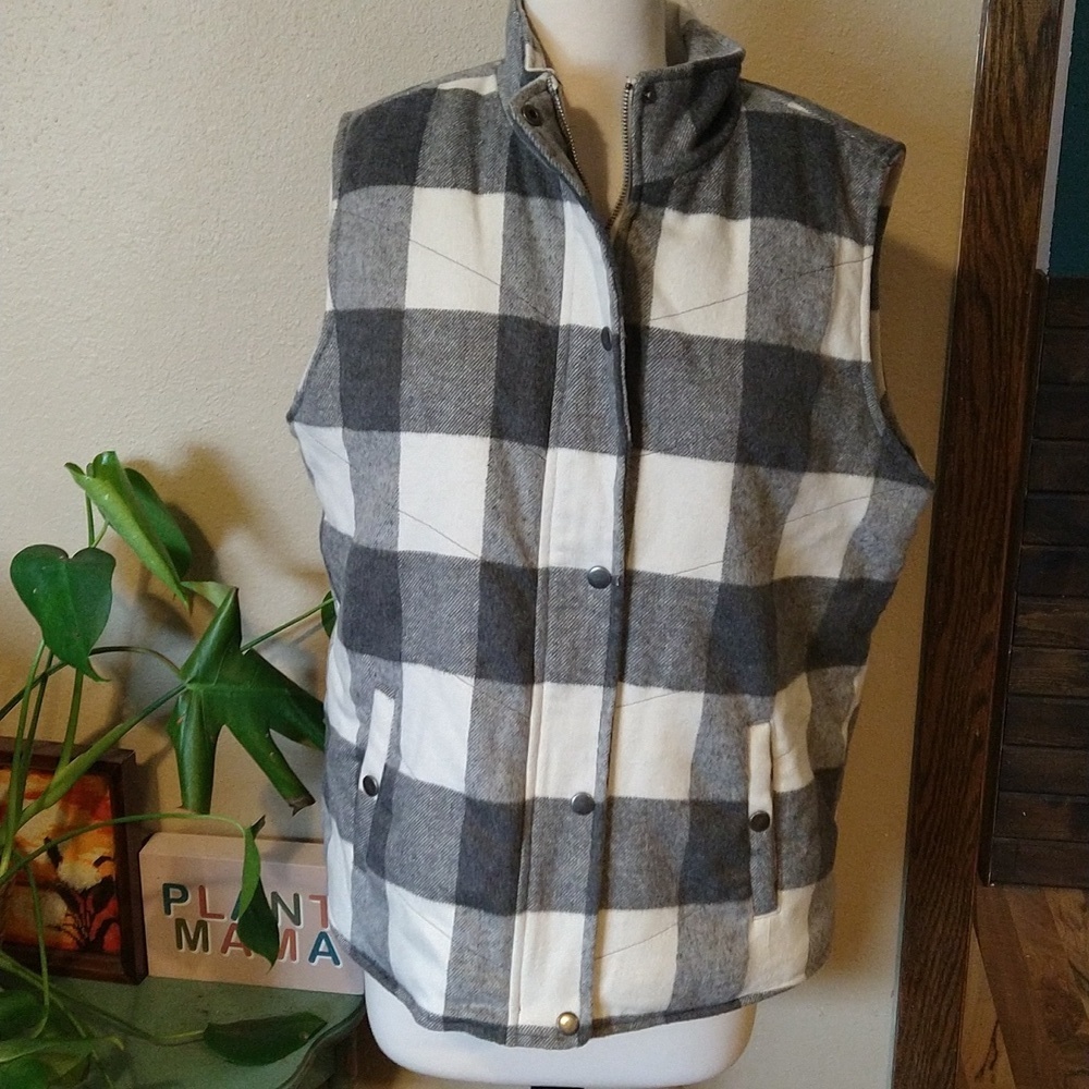 Tread and Supply TxS Buffalo Check Plaid Sherpa Lined Vest